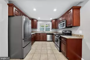 2448 Amber St, Philadelphia, PA 19125 - Photo 14