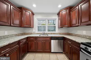 2448 Amber St, Philadelphia, PA 19125 - Photo 16