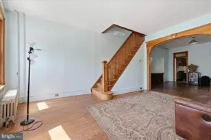 3915 Cresson St, Philadelphia, PA 19127 - Photo 2