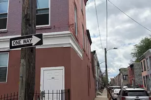 810 W Somerset St, Philadelphia, PA 19133 - Photo 2