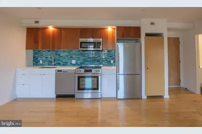 152 W Laurel Street #UNIT 404, Philadelphia, PA 19123 - Photo 8
