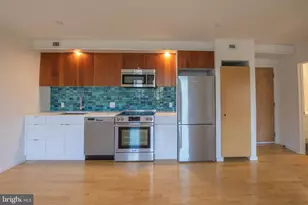 152 W Laurel St, Philadelphia, PA 19123 - Photo 8