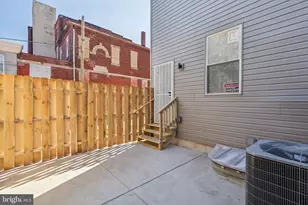 415 W York St, Philadelphia, PA 19133 - Photo 12