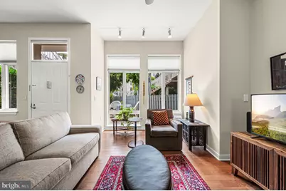 1900 Hamilton Street #C7, Philadelphia, PA 19130 - Photo 6