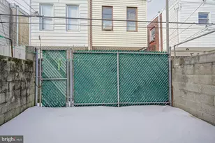 2522 S Warnock St, Philadelphia, PA 19148 - Photo 6