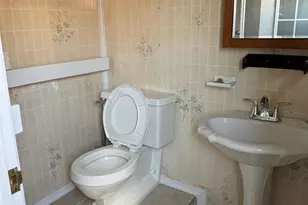 7221 Oakland St, Philadelphia, PA 19149 - Photo 12
