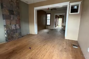 2849 N 2nd St, Philadelphia, PA 19133 - Photo 2