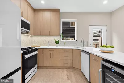 1032 S Randolph Street, Philadelphia, PA 19147 - Photo 6