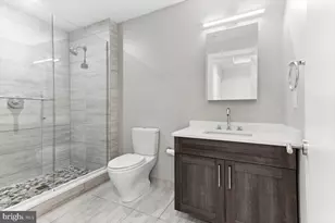 138 S Front St, Philadelphia, PA 19106 - Photo 46
