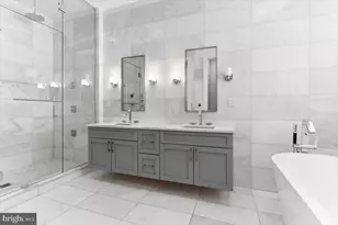 138 S Front St, Philadelphia, PA 19106 - Photo 26