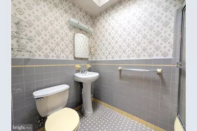 112 W Cheltenham Avenue, Philadelphia, PA 19120 - Photo 14