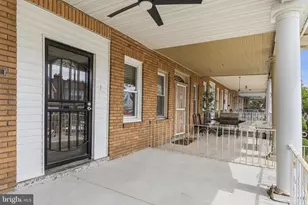1719 Roselyn St, Philadelphia, PA 19141 - Photo 4