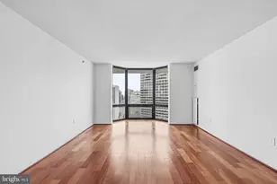 2020 Walnut St, Philadelphia, PA 19103 - Photo 4