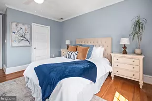 17 W Phil Ellena St, Philadelphia, PA 19119 - Photo 32