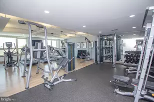 717 S Christopher Columbus Blvd S, Philadelphia, PA 19147 - Photo 18