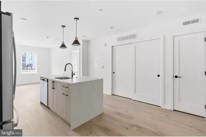 208 Vine Street #2A, Philadelphia, PA 19106 - Photo 2