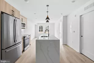 208 Vine St, Philadelphia, PA 19106 - Photo 8