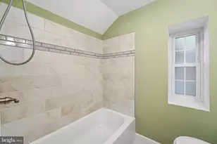 6705 Lawnton Ave, Philadelphia, PA 19126 - Photo 16