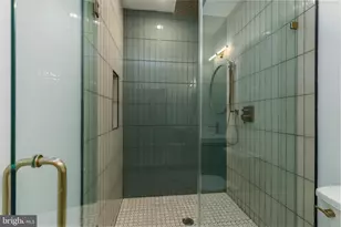 2368 E Norris St, Philadelphia, PA 19125 - Photo 18