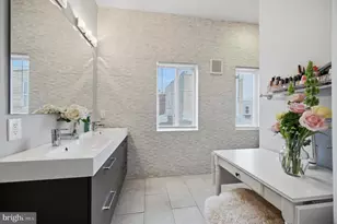 2512 Collins St, Philadelphia, PA 19125 - Photo 12
