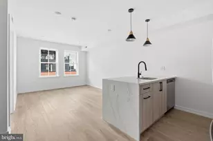 208 Vine St, Philadelphia, PA 19106 - Photo 4