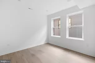208 Vine St, Philadelphia, PA 19106 - Photo 8