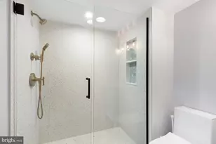1119 Pine St, Philadelphia, PA 19107 - Photo 26