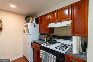 1026 S Randolph St, Philadelphia, PA 19147 - Photo 6