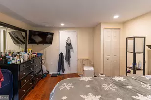 1026 S Randolph St, Philadelphia, PA 19147 - Photo 12