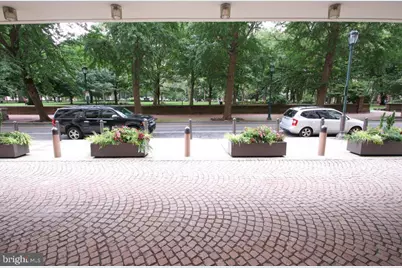 604 S Washington Square #2809, Philadelphia, PA 19106 - Photo 2