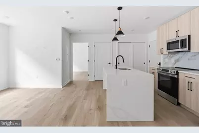 208 Vine Street #2E, Philadelphia, PA 19106 - Photo 6
