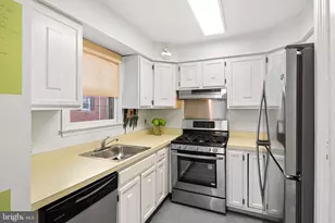 217 Titan St, Philadelphia, PA 19147 - Photo 10
