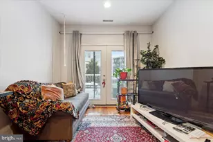 931 N 19th St, Philadelphia, PA 19130 - Photo 2