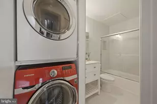 1601 Spring Garden St, Philadelphia, PA 19130 - Photo 14