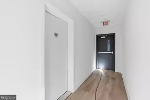 209 New St, Philadelphia, PA 19106 - Photo 2