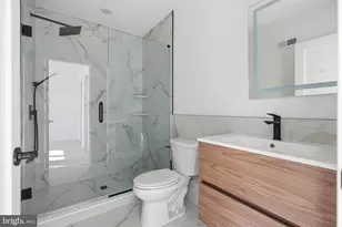 209 New St, Philadelphia, PA 19106 - Photo 14