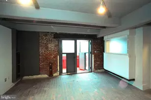 144 W Laurel St, Philadelphia, PA 19123 - Photo 4