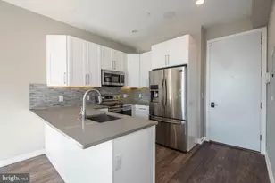 1340 S 13th St, Philadelphia, PA 19147 - Photo 2