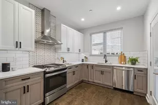 425 Watkins St, Philadelphia, PA 19148 - Photo 16