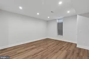 425 Watkins St, Philadelphia, PA 19148 - Photo 22
