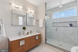425 Watkins St, Philadelphia, PA 19148 - Photo 46