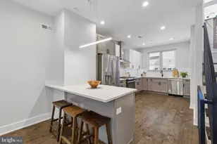 425 Watkins St, Philadelphia, PA 19148 - Photo 14