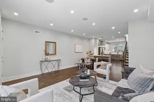 425 Watkins St, Philadelphia, PA 19148 - Photo 6