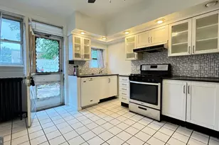 5874 Henry Ave, Philadelphia, PA 19128 - Photo 12