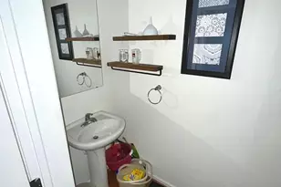 4461 Riverview Ln, Philadelphia, PA 19129 - Photo 20
