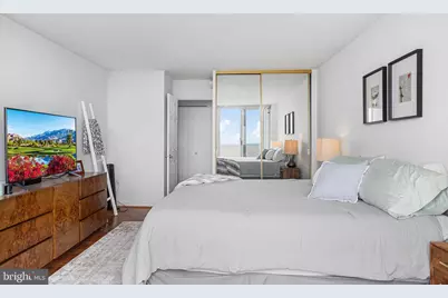 604 S Washington Square #2311, Philadelphia, PA 19106 - Photo 14