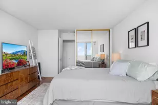 604 S Washington Square, Philadelphia, PA 19106 - Photo 14
