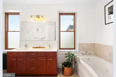822 N 27th Street, Philadelphia, PA 19130 - Photo 32