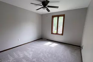 924 Clyde Ln, Philadelphia, PA 19128 - Photo 18