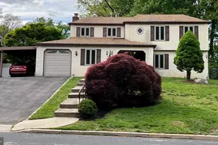 924 Clyde Ln, Philadelphia, PA 19128 - Photo 2